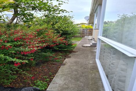 Photo of property in 17 Mckellar Place, Hornby, Christchurch, 8042