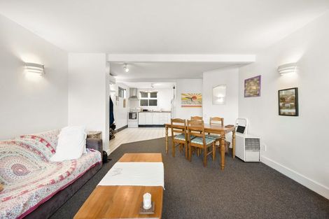 Photo of property in Parkland Flats, 18/51 Adams Terrace, Kelburn, Wellington, 6021