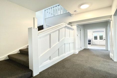 Photo of property in 45a-b Rawhiti Terrace, Kelburn, Wellington, 6012