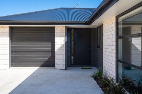 Photo of property in 100 Hagart-alexander Drive, Mosgiel, 9024