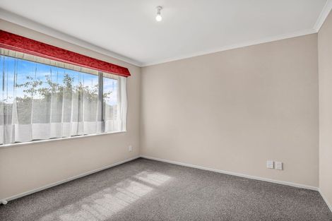 Photo of property in 1 Nevada Way, Kelvin Grove, Palmerston North, 4414