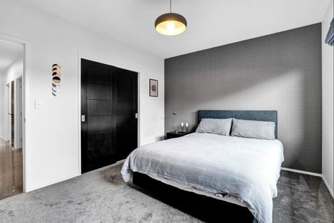 Photo of property in 4 Cessna Lane, Glen Avon, New Plymouth, 4312