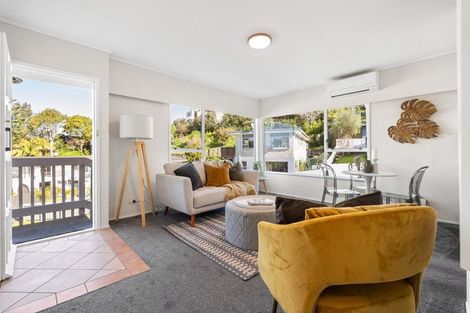 Photo of property in 1/29 King Richard Place, Browns Bay, Auckland, 0630