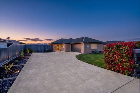 Photo of property in 17 Bell Street, Otane, 4202