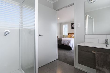 Photo of property in 74 Puhirake Crescent, Pyes Pa, Tauranga, 3112