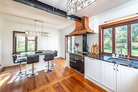 Photo of property in 4 Kent Road, Saint Johns Hill, Whanganui, 4501