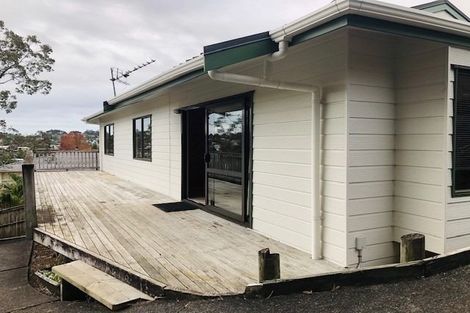 Photo of property in 2/60 Sycamore Drive, Sunnynook, Auckland, 0620