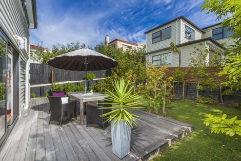 Photo of property in 4 Ngataringa Road, Devonport, Auckland, 0624