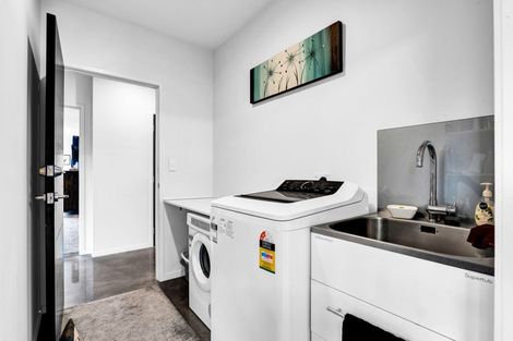 Photo of property in 4 Cessna Lane, Glen Avon, New Plymouth, 4312