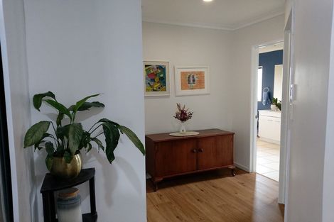 Photo of property in 15 Courtvale Place, Flat Bush, Auckland, 2019