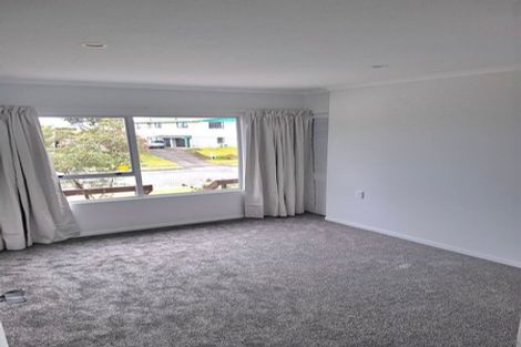 Photo of property in 6 Mahoe Street, Otaki Beach, Otaki, 5512
