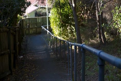 Photo of property in 2/36 Greenvalley Rise, Glenfield, Auckland, 0629