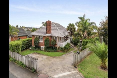 Photo of property in 94 Colwill Road, Massey, Auckland, 0614