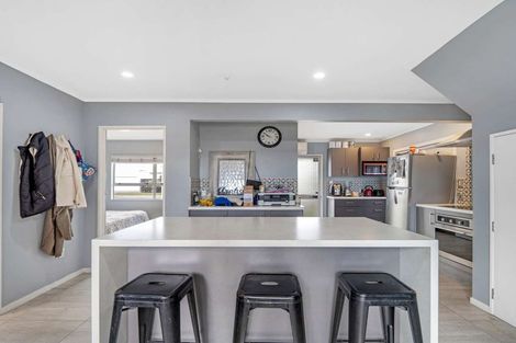 Photo of property in 1219 Papamoa Beach Road, Papamoa Beach, Papamoa, 3118