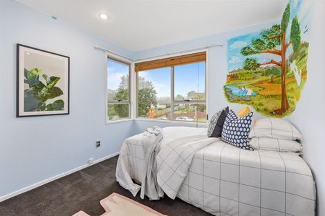 Photo of property in 8 Spinella Drive, Bayview, Auckland, 0629