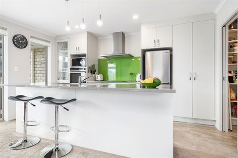 Photo of property in 6 Powhaitere Road, One Tree Point, 0118