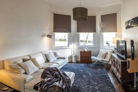 Photo of property in 84 Ayton Drive, Totara Vale, Auckland, 0629