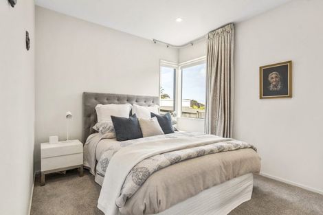 Photo of property in 39 Williamson Avenue, Belmont, Auckland, 0622