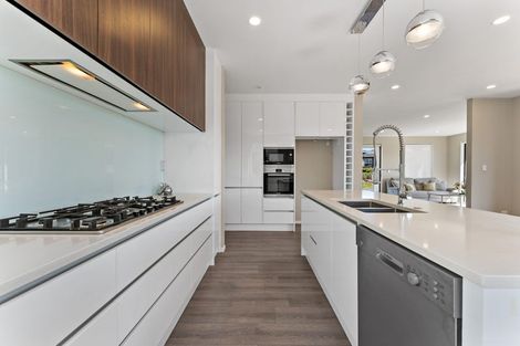 Photo of property in 1 Parkview Drive, Gulf Harbour, Whangaparaoa, 0930