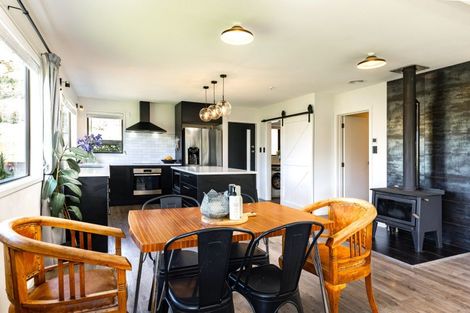 Photo of property in 1058 Queen Charlotte Drive, Linkwater, Picton, 7281