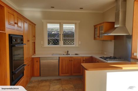 Photo of property in 4 Willoughby Street, Woburn, Lower Hutt, 5010
