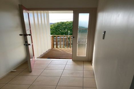 Photo of property in 1/23 Weldene Avenue, Glenfield, Auckland, 0629