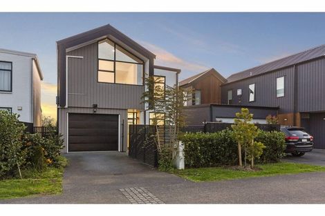 Photo of property in 49 Battalion Drive, Papakura, 2110
