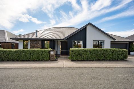Photo of property in 17 Village Lane, Stoke, Nelson, 7011