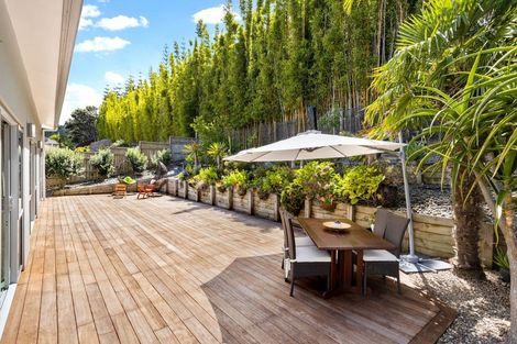 Photo of property in 6 Fernbank Lane, Greenhithe, Auckland, 0632