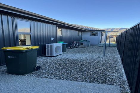 Photo of property in 13 Dunn Street, Lake Hawea, 9382