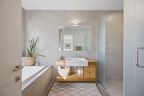 Photo of property in 38 Grassmere Street, Papanui, Christchurch, 8052