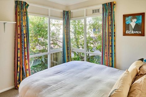 Photo of property in 3 Luff Place, Whitby, Porirua, 5024