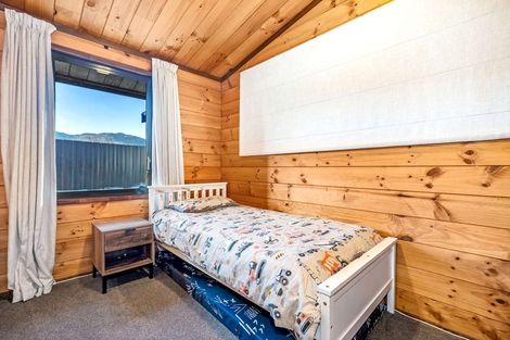 Photo of property in 2 Bruce Street, Cromwell, 9310