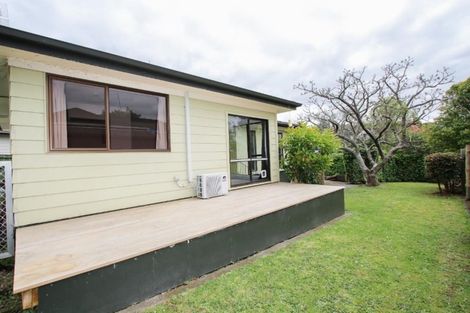 Photo of property in 19 Matipo Crescent, Pukete, Hamilton, 3200