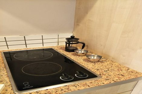 Photo of property in Harbour Green Apartments, 904/11 Union Street, Auckland Central, Auckland, 1010