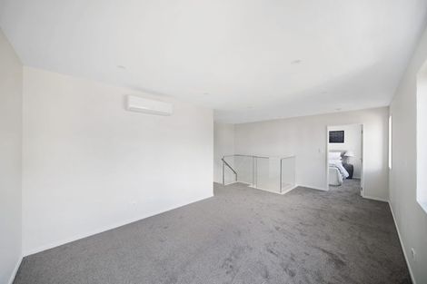 Photo of property in 3 Taipahitini Road, Rosehill, 2113
