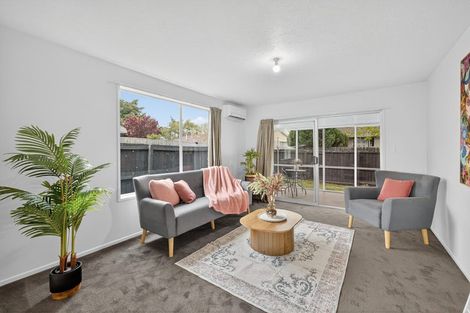 Photo of property in 1/72a Cuffs Road, Wainoni, Christchurch, 8061