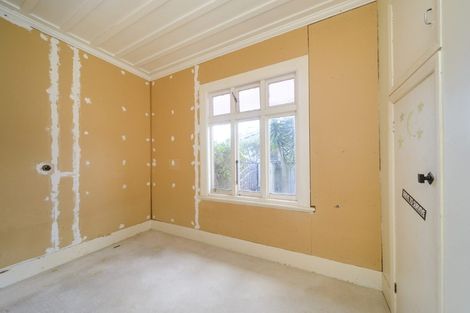 Photo of property in 11 Rosalie Terrace, Kelvin Grove, Palmerston North, 4414