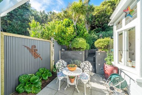 Photo of property in 409 Marine Drive, Mahina Bay, Lower Hutt, 5013