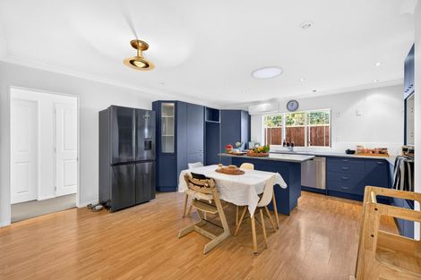 Photo of property in 3 Zefiro Drive, Massey, Auckland, 0614