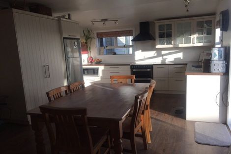 Photo of property in 14 Saxton Road, Upper Vogeltown, New Plymouth, 4310