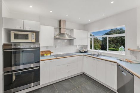 Photo of property in 197 Burswood Drive, Burswood, Auckland, 2013