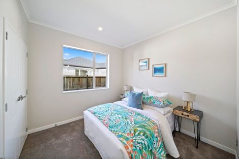 Photo of property in 5 Papaview Road, Papakura, 2110