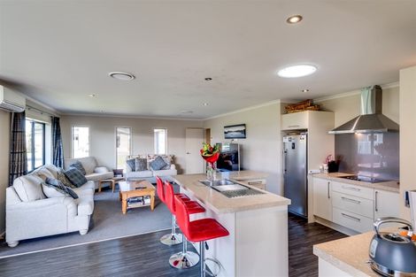 Photo of property in 13 Waitaha Place, Clive, 4102