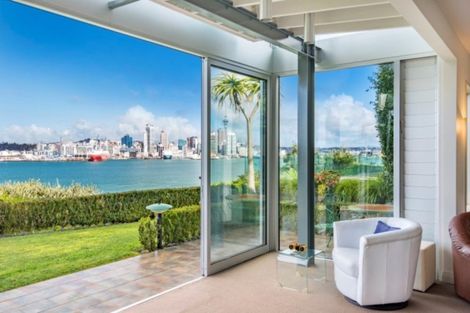 Photo of property in 59a Stanley Point Road, Stanley Point, Auckland, 0624