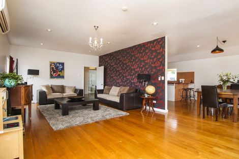 Photo of property in 89 Roberts Road, Te Atatu South, Auckland, 0610