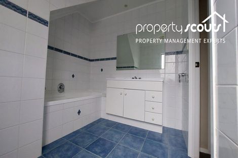 Photo of property in 1/14 Bramley Drive, Farm Cove, Auckland, 2012