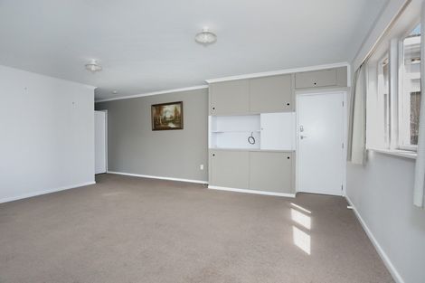 Photo of property in 21 Oxford Street, Marton, 4710