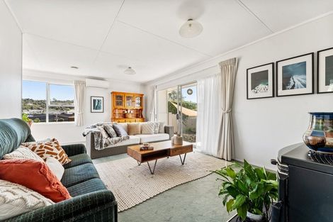 Photo of property in 27 Penton Road, Stanmore Bay, Whangaparaoa, 0932