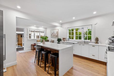 Photo of property in 5 Alice Street, Riverhead, 0820